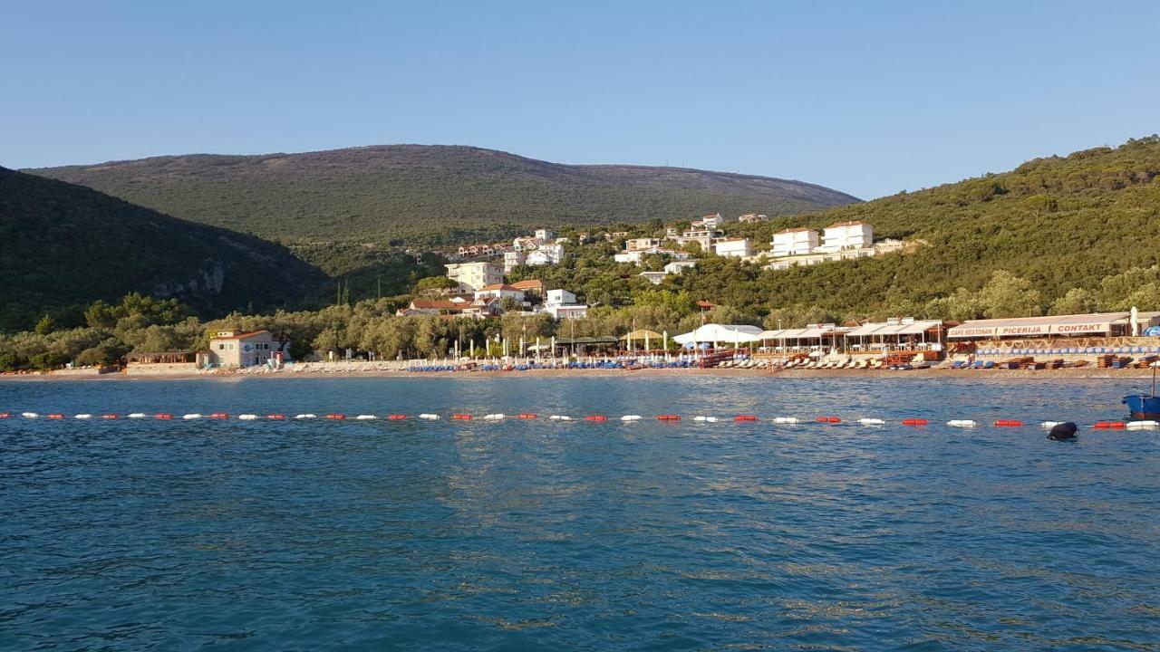 Apartmani Lazarevic Luštica Exteriér fotografie